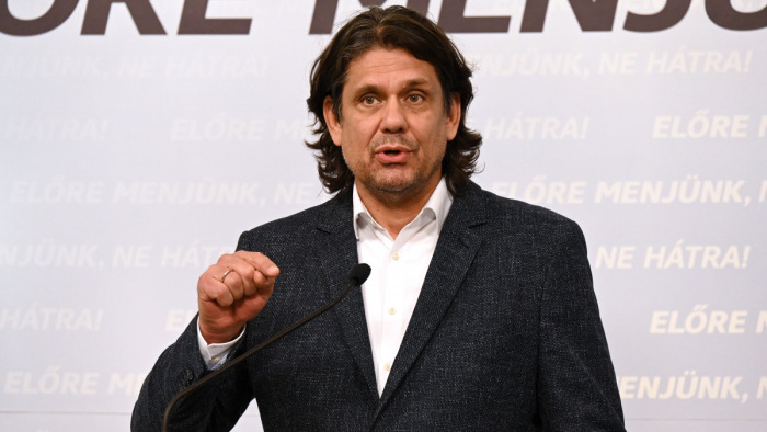 Lemondatná a Fidesz az Európai Parlament francia jelentéstevőjét