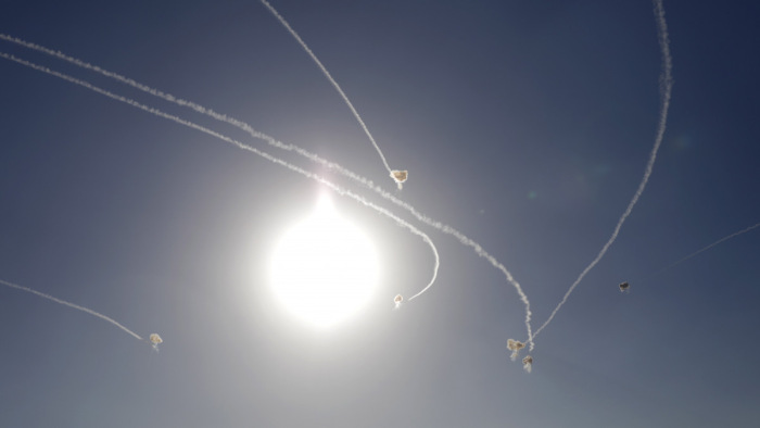 Izraeli rakétacsapás ért egy szíriai légibázist