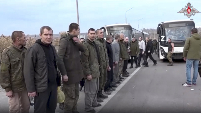 Mindkét oldalon kínoztak meg hadifoglyokat az ukrajnai háborúban - vizsgálati eredmények