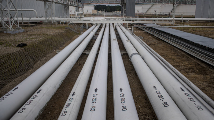 Meglépték, a lengyelek nem kapnak több orosz kőolajat