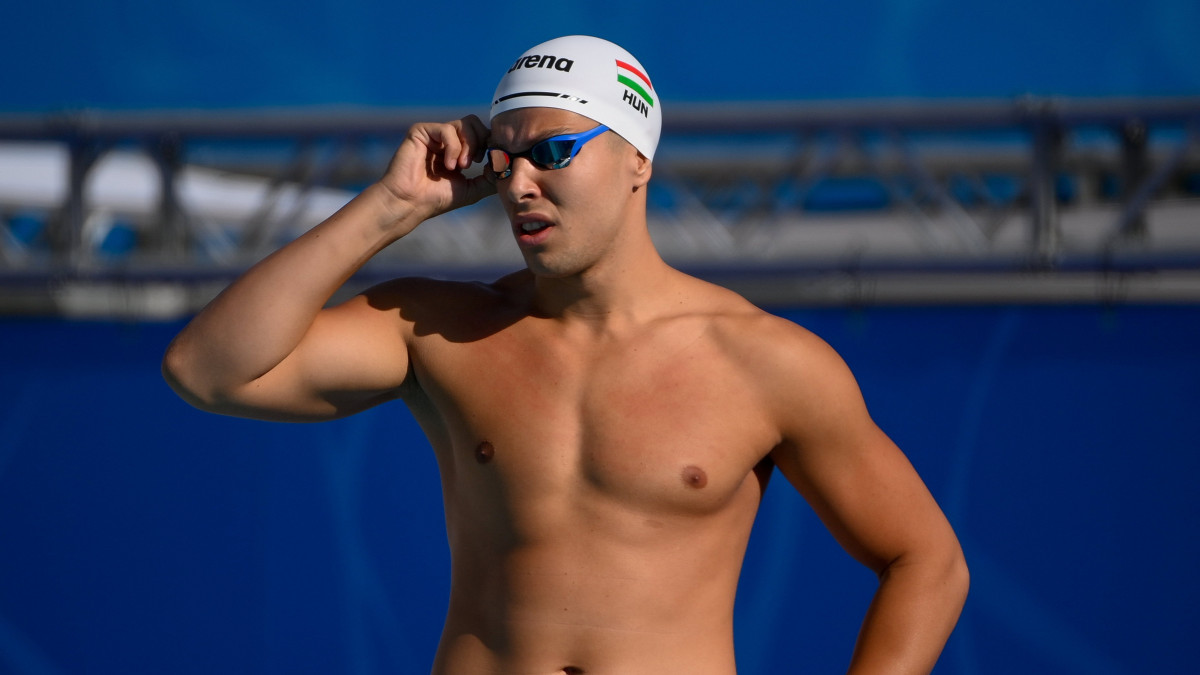 Szabó Szebasztián a férfi 50 méteres gyorsúszás előfutama előtt a római vizes Európa-bajnokságon a Stadio Del Nuotóban 2022. augusztus 16-án.