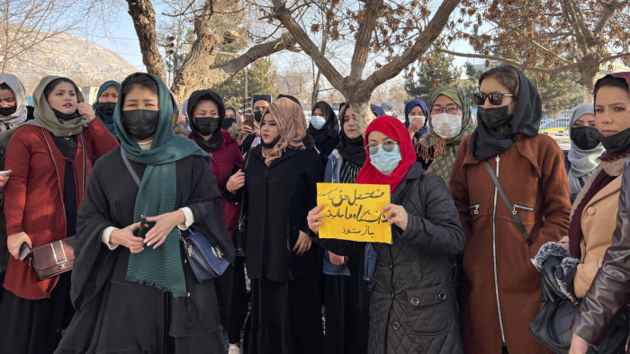 ENSZ: az afganisztáni tálibok vonják vissza a civil szervezeteknél dolgozó nőkre vonatkozó tilalmat