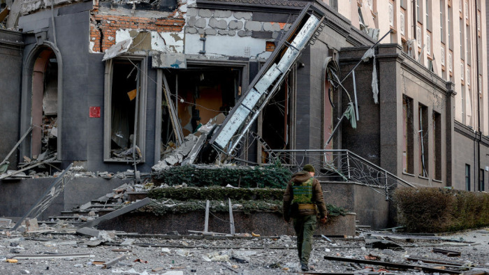 Ismét rakétatámadás érte Kijevet, halott is van