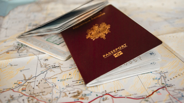 Itt a legerősebb útlevelek listája, Magyarország előrébb lépett