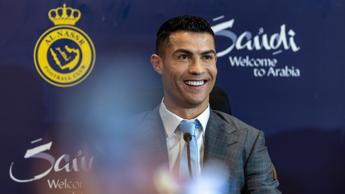 RIYADH, SAUDI ARABIA - JANUARY 03: Cristiano Ronaldo attends a press conference during the official unveiling of Cristiano Ronaldo as an Al Nassr player at Mrsool Park Stadium on January 3, 2023 in Riyadh, Saudi Arabia. (Photo by Yasser Bakhsh/Getty Images)