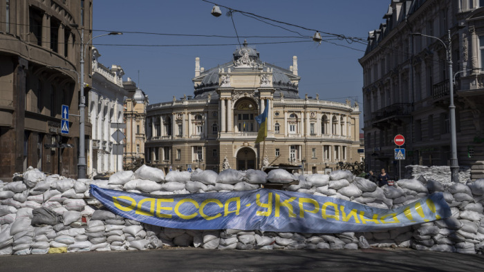 Veszélyeztetett világörökséggé vált egy ostromlott ukrajnai helyszín