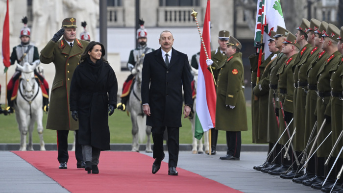 Novák Katalin fogadta az azeri elnököt: vehetünk energiát
