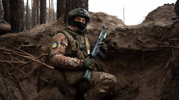 Bahmut. Ukrán katona. Forrás:Twitter/Harri_EST