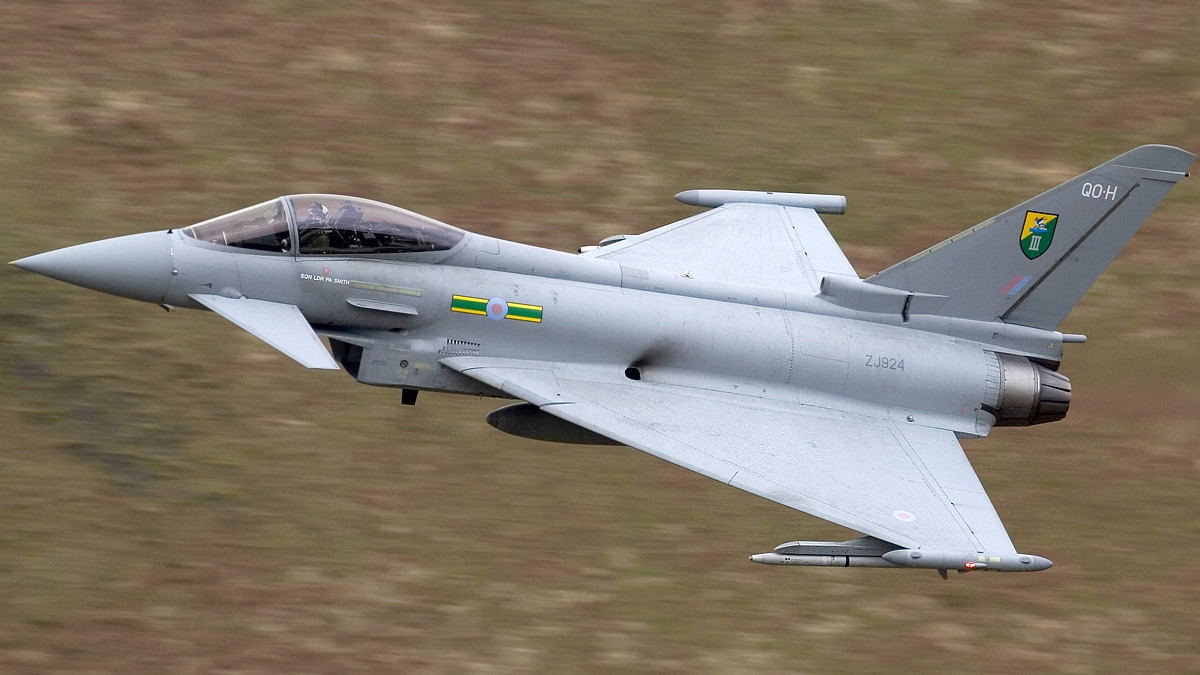 A brit Királyi Légierő (RAF) Eurofighter EF-2000 Typhoon F2 harcigépe. Forrás:Wikipédia