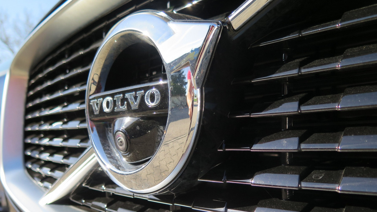 Roma munkavállalókat szeretne foglalkoztatni épülő szlovákiai gyárában a Volvo