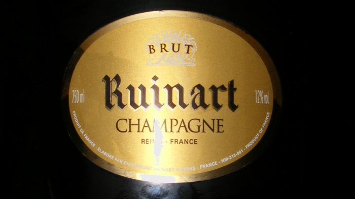 Elveszettnek hitt, 1926-os évjáratú pezsgőt kóstoltak meg egy neves francia pezsgőgyárban