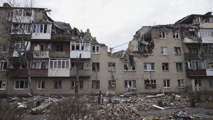 Háromezer ukrán katona maradt a bekerített Bahmutban - Donyecki tisztségviselő közlése
