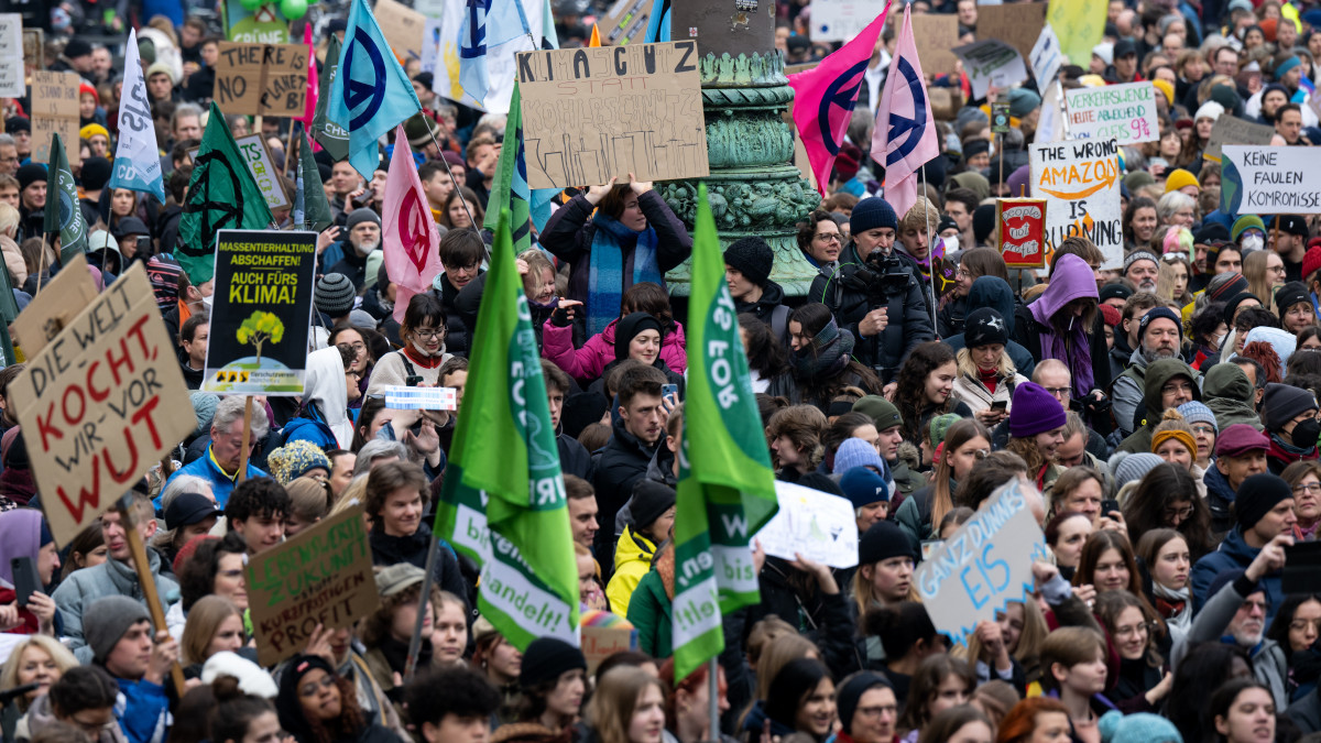 03 March 2023, Bavaria, Munich: Numerous people take part in a demonstration on the global climate strike. The climate protection movement Fridays For Future had called for new protests in numerous countries on Friday. Photo: Sven Hoppe/dpa (Photo by Sven Hoppe/picture alliance via Getty Images)