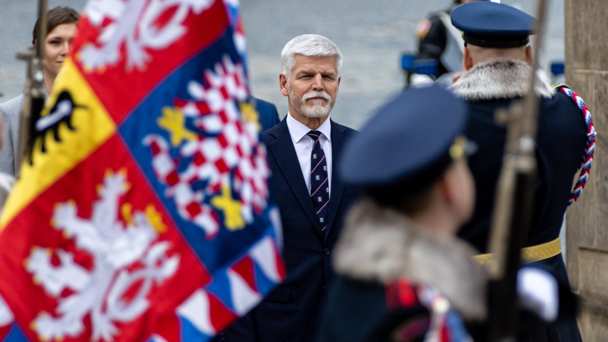 Petr Pavel új cseh köztársasági elnök a prágai várban rendezett beiktatási ünnepségen 2023. március 9-én. Petr Pavel nyugalmazott tábornok, a NATO Katonai Bizottságának volt elnöke Milos Zemant váltja az államfői poszton.   