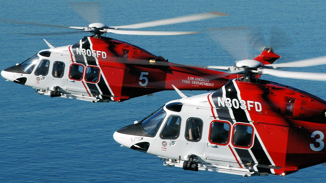 A Los Angeles-i tűzoltóság helikopterei. Forrás: Los Angeles Fire Department