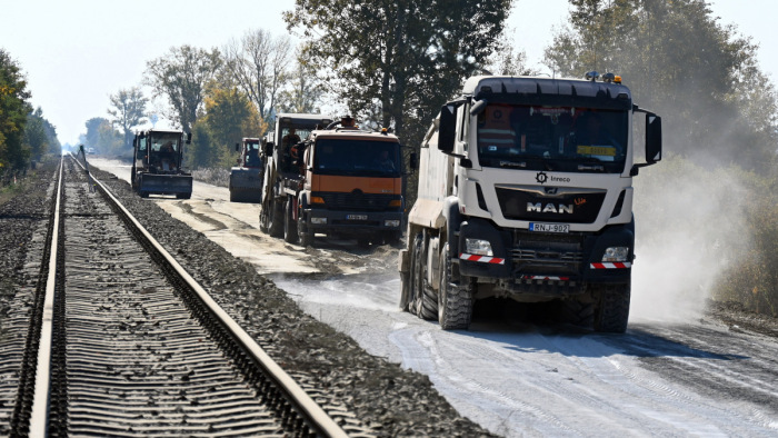 Harc a milliárdokért - Iszonyatos pénzbe került majd egy fontos magyar vasútvonal felújítása