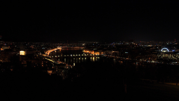 Budapest is elsötétült