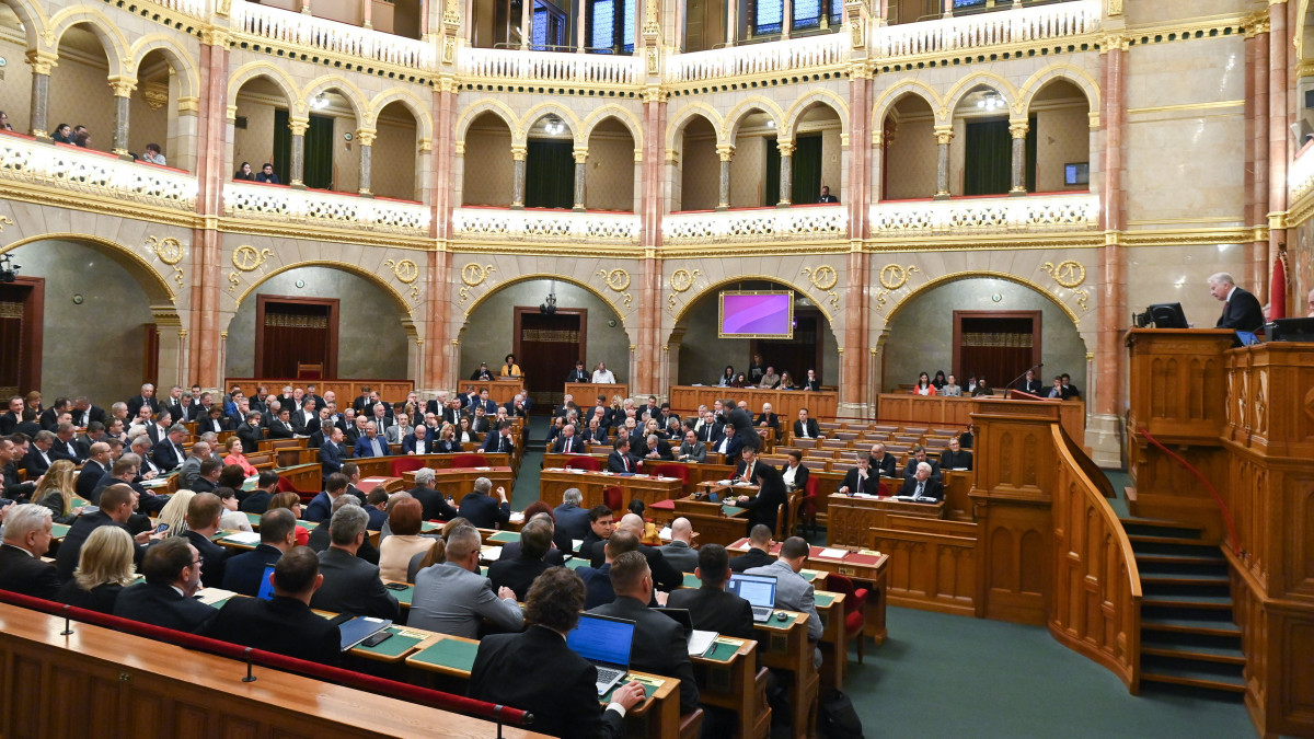 Az Országgyűlés plenáris ülése 2023. március 27-én.