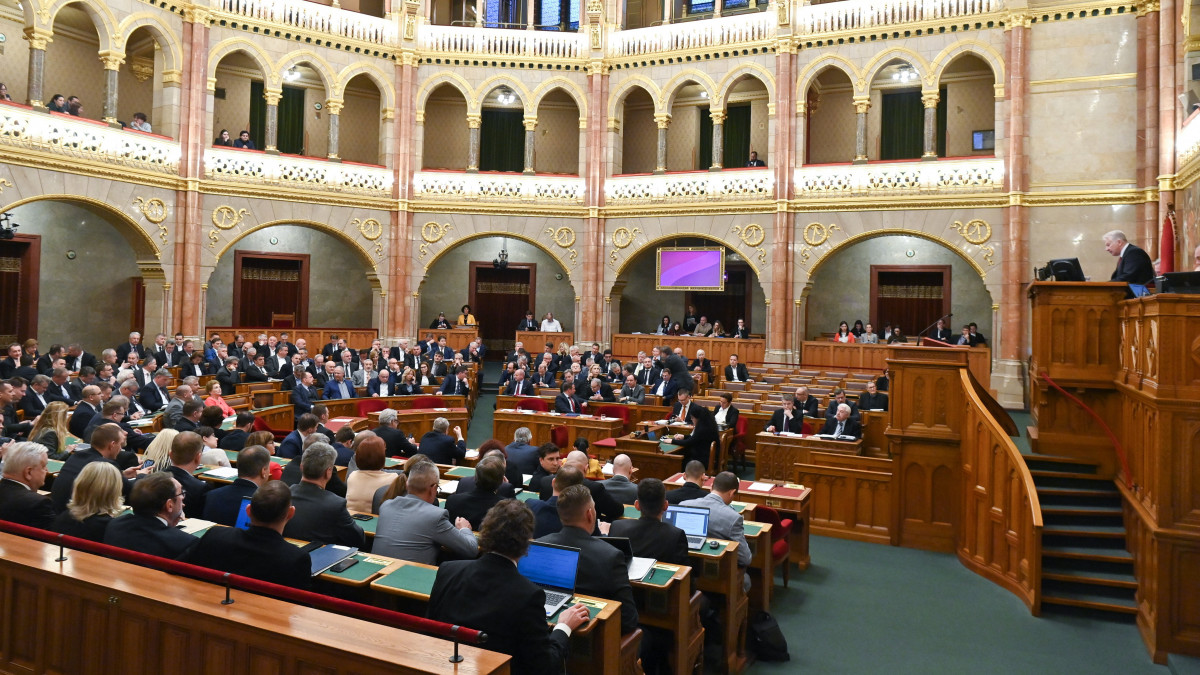 Az Országgyűlés plenáris ülése 2023. március 27-én.