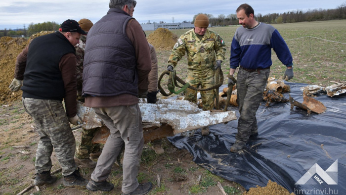 Magyar felségjelzésű repülőgép roncsait találták meg, rendkívülinek számít a lelet
