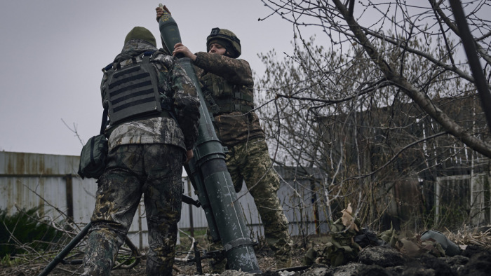 Belgrád kategorikusan cáfolja, hogy fegyvereket adtak el Ukrajnának