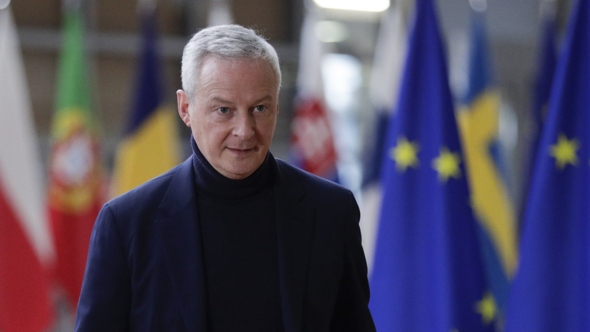 Bruno Le Maire francia pénzügyminiszter az euróövezet pénzügyminisztereit tömörítő Eurócsoport  tanácskozására érkezik Brüsszelben 2023. január 16-án. Horvátország 2023. január 1-től a huszadik országként csatlakozott az euróövezethez, valamint belépett a schengeni övezetbe. Az euróövezet utoljára 2015-ben bővült, amikor Litvániában bevezették az eurót.