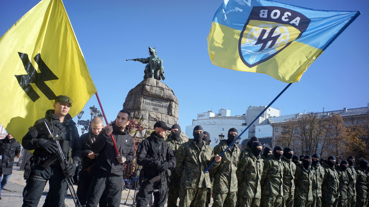 Az ukrán szélsőséges nemzeti zászlóaljak katonái. Forrás:Twitter/Судаков Михаил