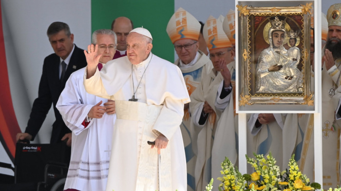 A pápa vasárnapi programja képekben
