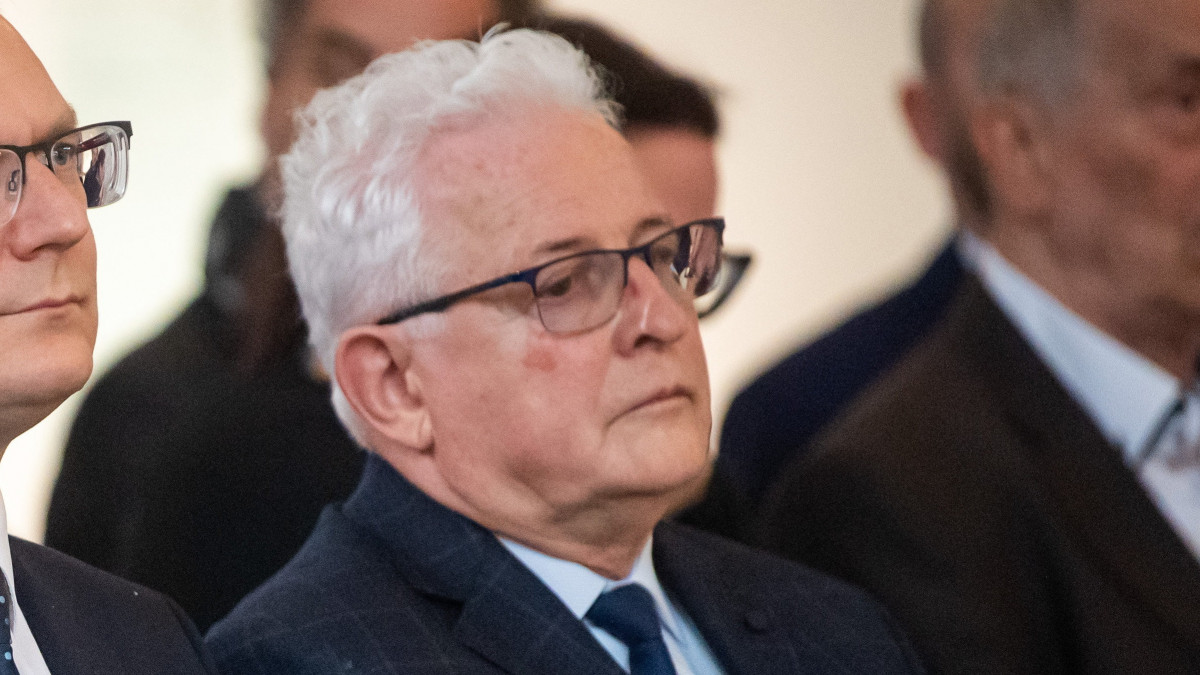 Grósz Andor, a Holocaust Dokumentációs Központ és Emlékgyűjtemény Közalapítvány kuratóriumának elnöke a holokauszt magyarországi áldozatainak emléknapján tartott megemlékezésen a Páva utcai Holokauszt Emlékközpontban 2023. április 16-án.