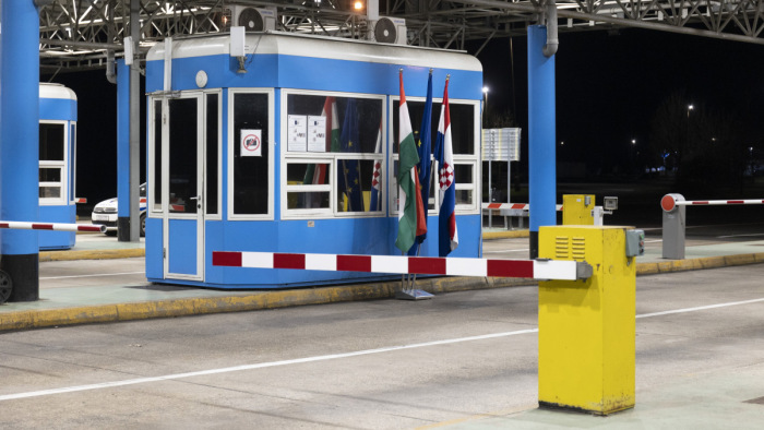 Éjféltől Románia részlegesen csatlakozik a schengeni térséghez