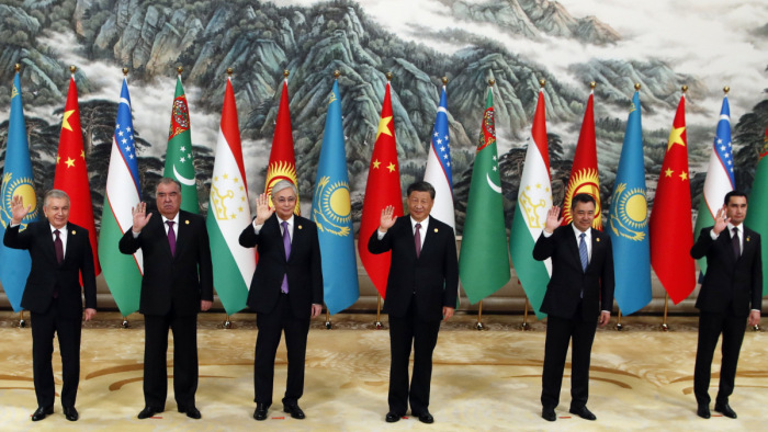 Volt szovjet tagállamok vezetőit fogadta a kínai elnök