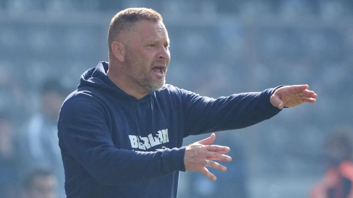 20 May 2023, Berlin: Soccer: Bundesliga, Hertha BSC - VfL Bochum, Matchday 33, Olympiastadion, Hertha head coach Pal Dardai gives instructions from the sidelines. Photo: Soeren Stache/dpa - IMPORTANT NOTE: In accordance with the requirements of the DFL Deutsche FuĂball Liga and the DFB Deutscher FuĂball-Bund, it is prohibited to use or have used photographs taken in the stadium and/or of the match in the form of sequence pictures and/or video-like photo series. (Photo by Soeren Stache/picture alliance via Getty Images)