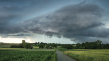 Megállíthatatlanok a visszatérő viharok, a szakértők veszélyes nyárra figyelmeztetnek