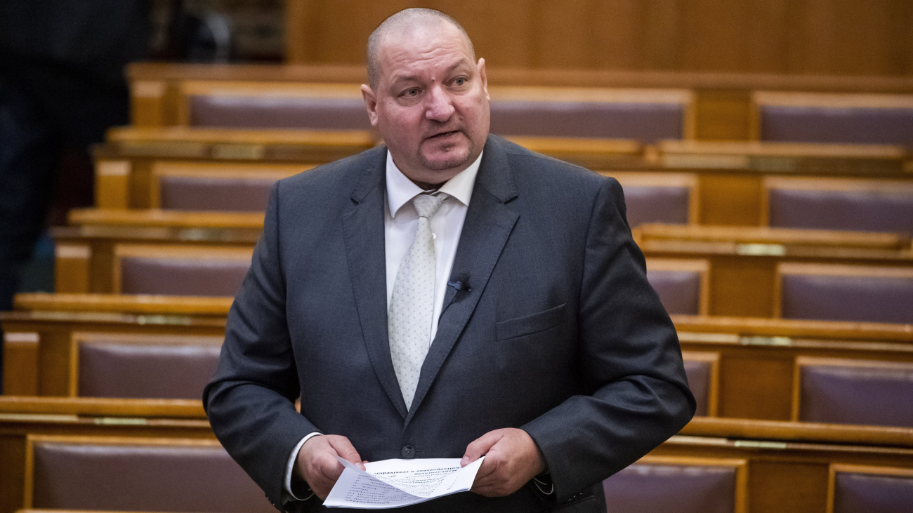 Németh Szilárd, a Fidesz képviselője felszólal a Magyarország 2023. évi központi költségvetéséről szóló vitában az Országgyűlés rendkívüli plenáris ülésén 2022. június 22-én.