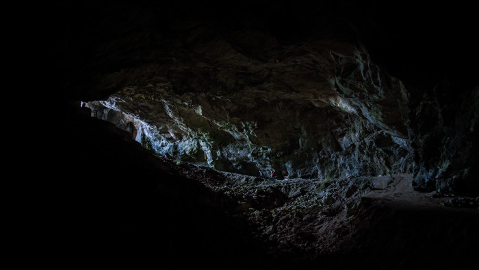 Hátborzongató látványra bukkantak a barlang mélyén