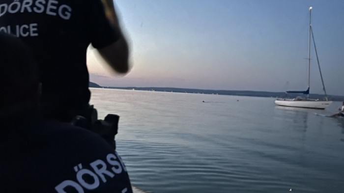 Kimentettek egy 14 éves lányt hajnalban a Balatonból