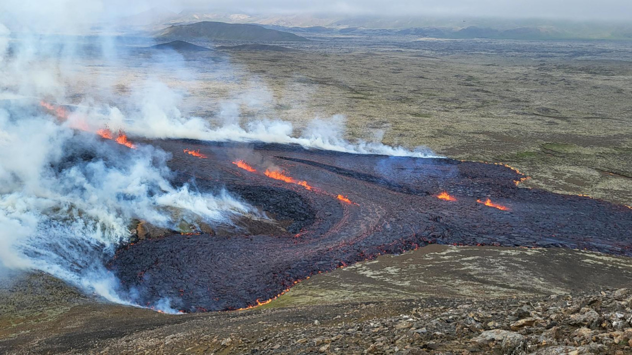 Vulkánkitörés Izlandon. Forrás: Harangi Szabolcs