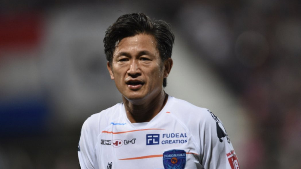 Miura Kazujosi, minden idők legidősebb profi futballistája. Forrás:Twitter/Dusan Mendel