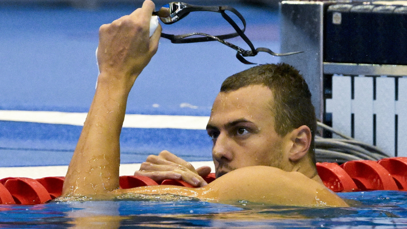 Kovács Benedek Bendegúz a férfi 200 méteres hátúszás elődöntőjében a fukuokai vizes világbajnokságon 2023. július 27-én.