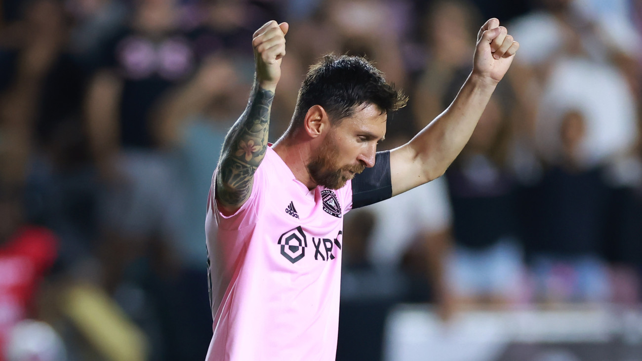 FORT LAUDERDALE, FLORIDA - AUGUST 02: Lionel Messi #10 of Inter Miami CF celebrates after scoring a goal in the second half during the Leagues Cup 2023 Round of 32 match between Orlando City SC and Inter Miami CF at DRV PNK Stadium on August 02, 2023 in Fort Lauderdale, Florida. (Photo by Hector Vivas/Getty Images)