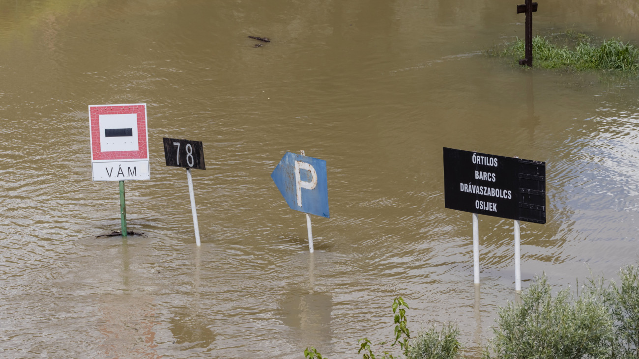 Az áradó Dráva Drávaszabolcsnál 2023. augusztus 10-én.