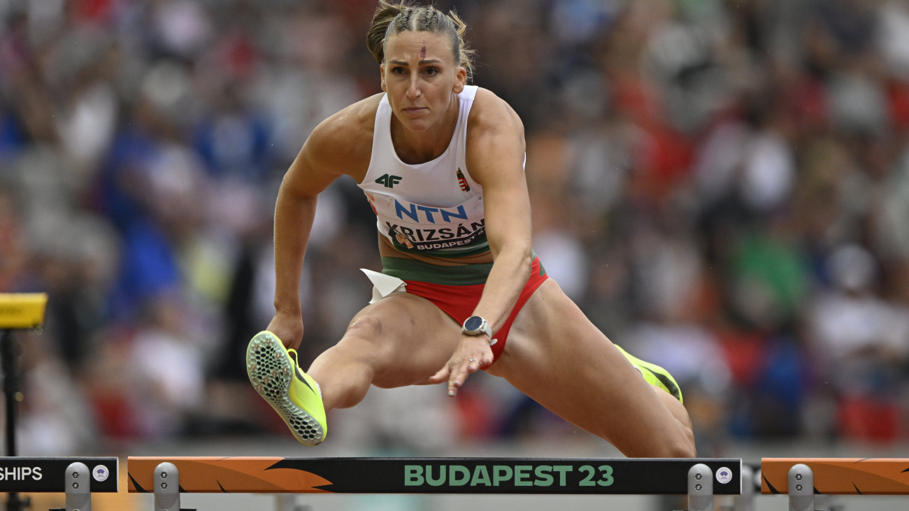 Krizsán Xénia a női hétpróba 100 méteres gátfutás számában a budapesti atlétikai világbajnokságon a Nemzeti Atlétikai Központban 2023. augusztus 19-én.