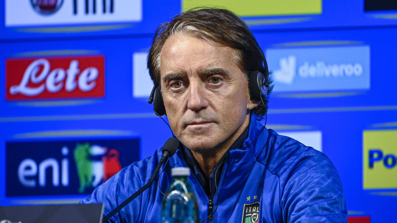 Roberto Mancini olasz szövetségi kapitány a másnapi, a magyar válogatott elleni Nemzetek Ligája-mérkőzésre készülő olasz labdarúgó-válogatott sajtótájékoztatóján a Puskás Arénában 2022. szeptember 25-én.