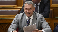 Célba juttatták Lázár János parlamenti mandátumát