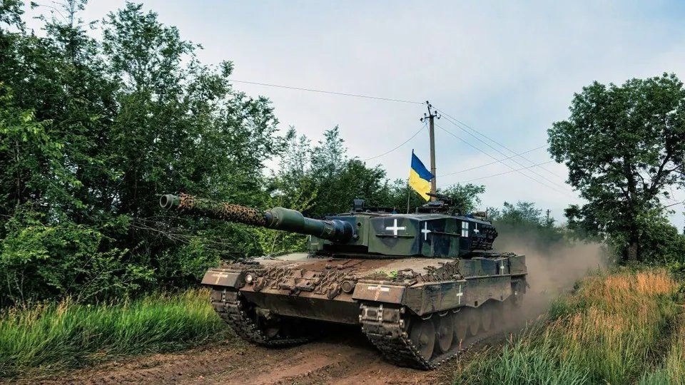 Az ukrán hadsereg Leopard 2A4-es harckocsija. Forrás: X / Ukraine Resists Russian