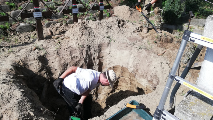 Fontos hadi exhumálás Mogyoródon