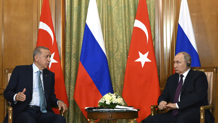 Putyin, Erdogan két jóbarát, de nincs új alku