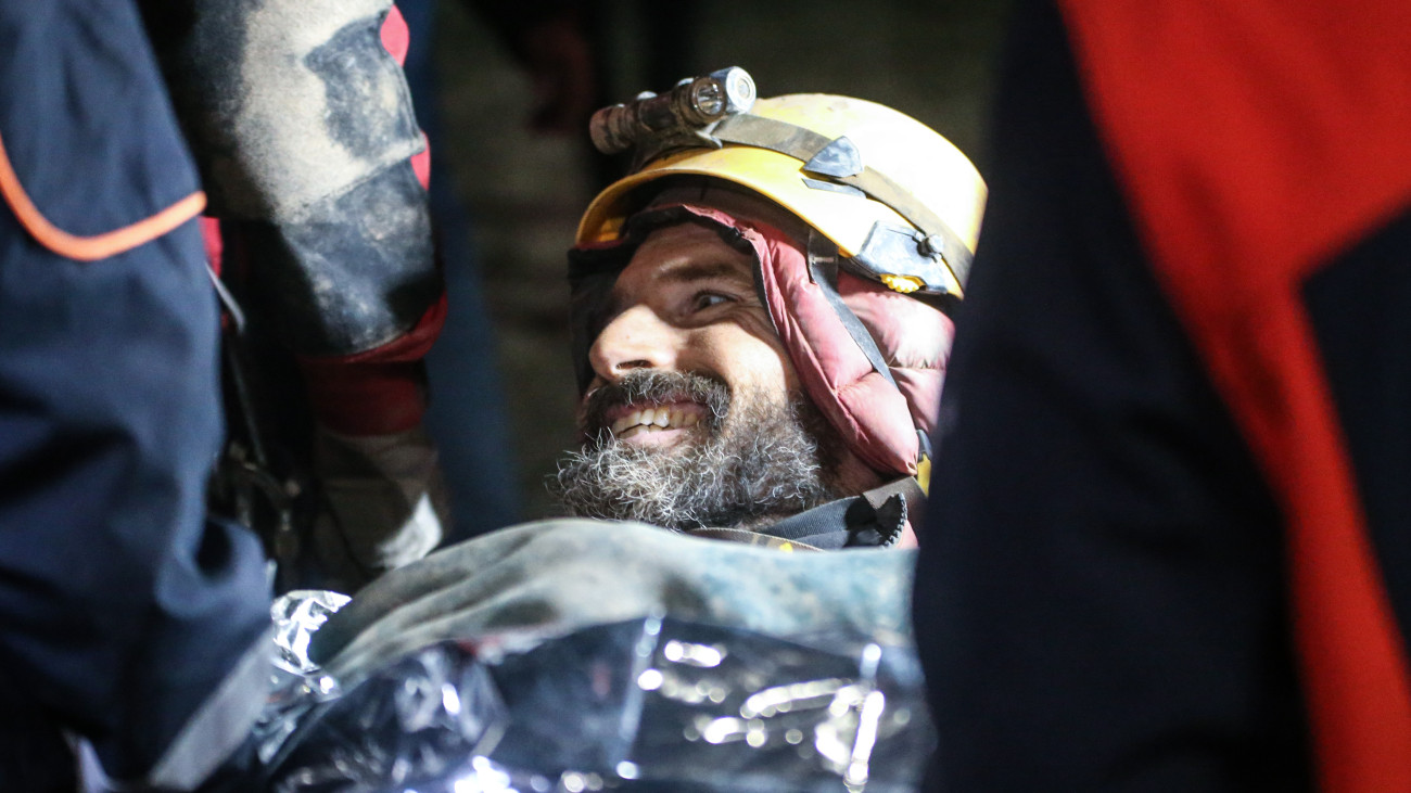 MERSIN, TURKIYE - SEPTEMBER 12: American explorer Mark Dickey, who was trapped underground in a cave, is rescued in Mersin, Turkiye on September 12, 2023. Nearly 200 personnel from eight countries took part in the operation led by the Turkish state Disaster and Emergency Management Authority (AFAD) to rescue experienced caver Mark Dickey, 40.Dickey, who reportedly is in good health after treatment for what is believed to be stomach bleeding, is under medical supervision. (Photo by Mustafa Unal Uysal/Anadolu Agency via Getty Images)