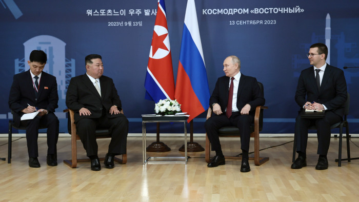 Kim Dzsong Un: támogatjuk Moszkvát az imperializmus elleni küzdelemben