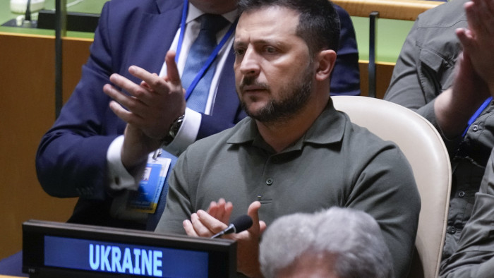 Újabb katonai szállítmányok indulnak a tengerentúlról Ukrajnába